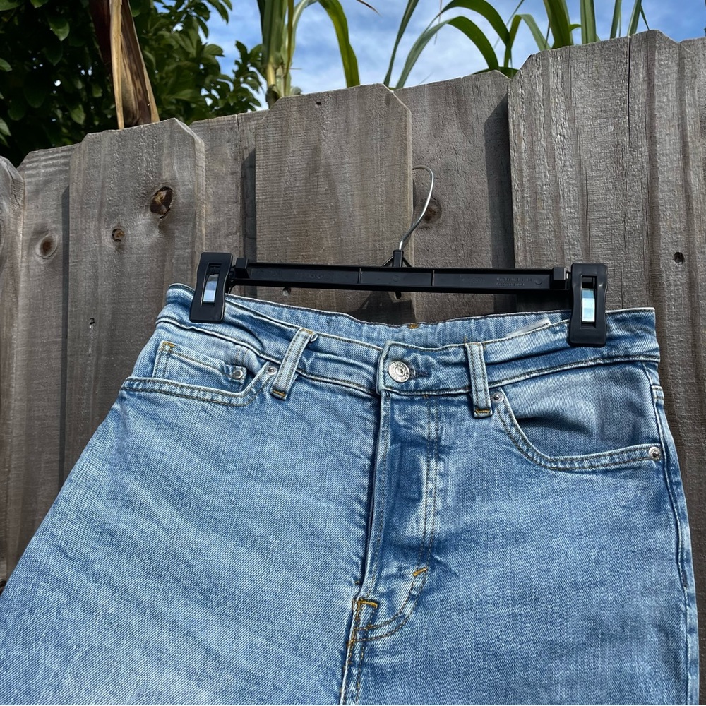 H&M High Waisted Mom Jeans